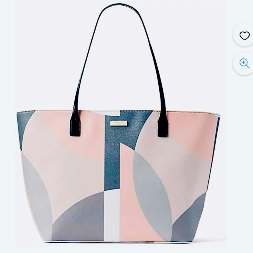 Kate Spade leather tote, spring/summer/ Vacation. Perfect for dreamy days ahead.